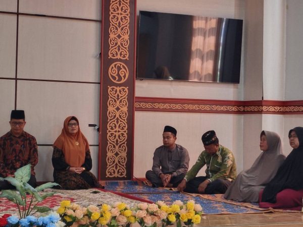 Doa dan Harapan Mengiringi Keberangkatan Ibu Jamiah Menunaikan Ibadah Haji